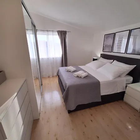 Apartment Sunshine Sovlje