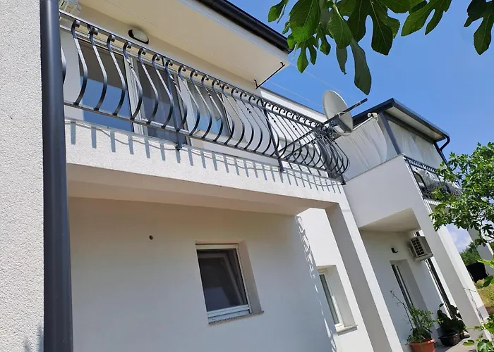 Sunshine Sovlje דירה Tribalj